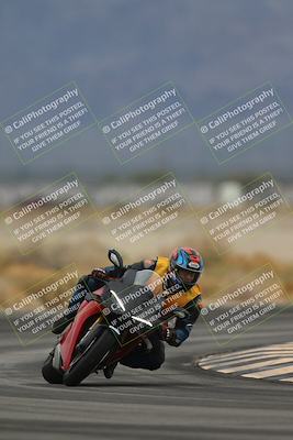 media/Nov-15-2025-Race Pace (Sat) [[8de605a2d8]]/Non Verified Riders (1st 20 Minutes)/Turn 4 (1010am)/